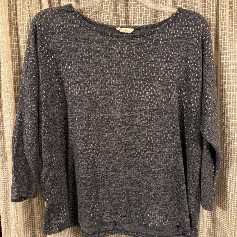 Jane and Delancey Gray Long Sleeve Top w/Silver Design XL Women’s